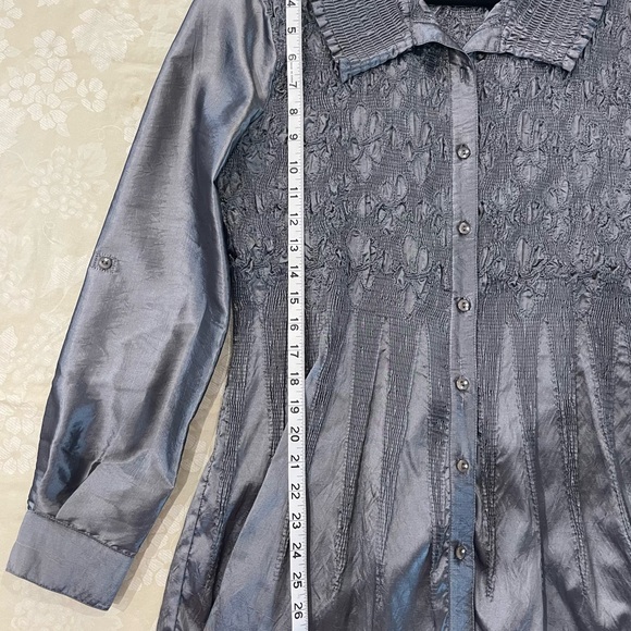Puli Textured Gray Blouse - Picture 9 of 10